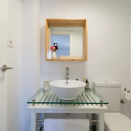 Amazing 3 Bedroom Next To The *