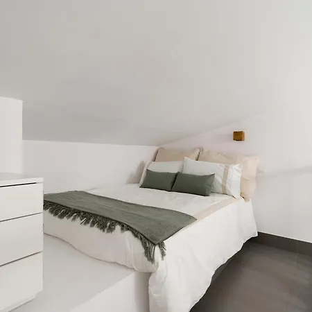 Amazing 3 Bedroom Next To The Dom wakacyjny San Bartolomé