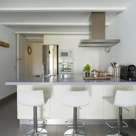 Amazing 3 Bedroom Next To The Dom wakacyjny *