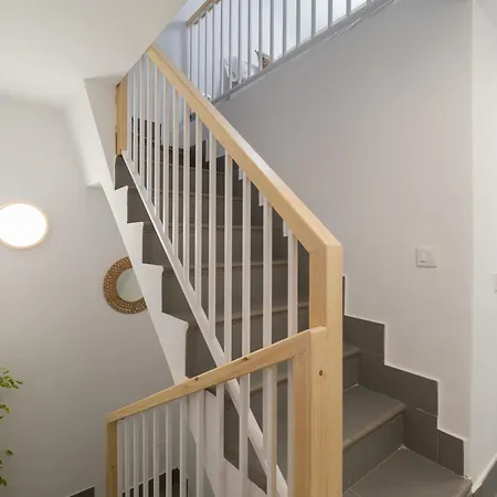 Amazing 3 Bedroom Next To The