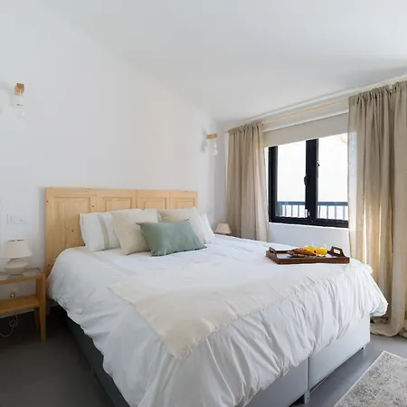 Amazing 3 Bedroom Next To The Holiday home